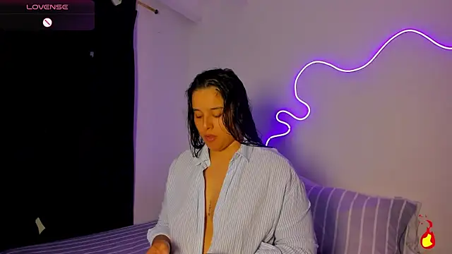 Dilan and Mia online show from 05-23-26, 10:47