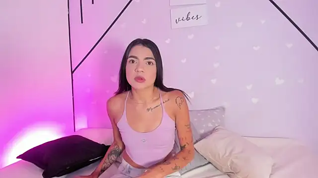 MiahCornell  online show from 03-12-26, 07:42