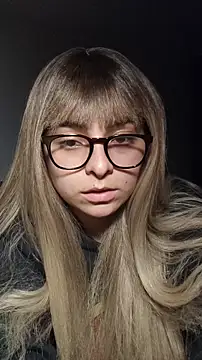 Snapshot of Aurora_blaack chatting on 12-17-25, 04:18 Aurora blaack online show from 12-17-25, 04:18