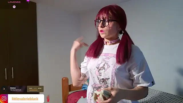 Snapshot of Aurora_blaack chatting on 04-11-26, 12:59 Aurora blaack online show from 04-11-26, 12:59