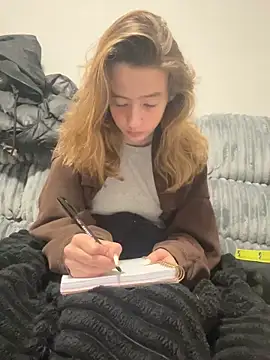 SeccySerena online show from 10-23-25, 05:23