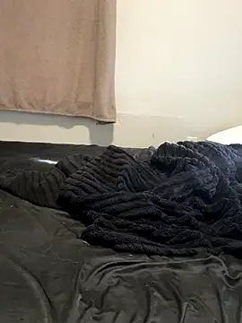 SeccySerena online show from 11-24-25, 06:29