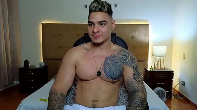 Steven Velez online show from 09-13-25, 02:44