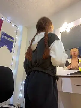 Sallem Pink online show from 10-02-25, 11:56