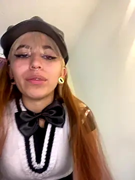 Sallem Pink online show from 10-27-25, 10:25