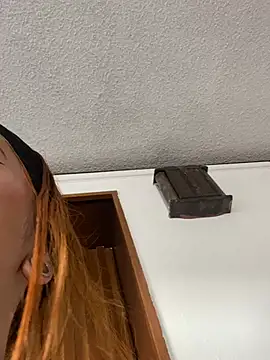 Sallem Pink online show from 04-12-26, 11:04