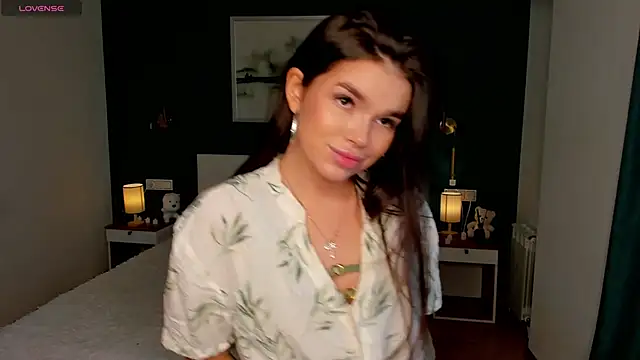 HollisHearl online show from 10-18-25, 07:20