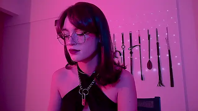 Snapshot of nina_kink chatting on 06-01-26, 09:38 nina kink online show from 06-01-26, 09:38
