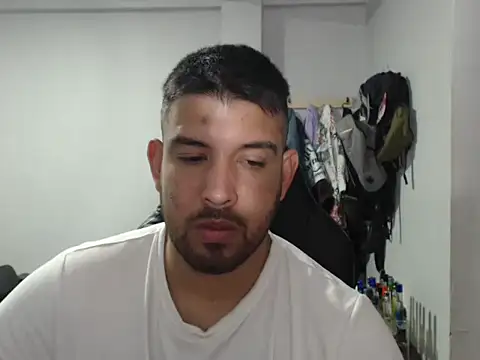 Snapshot of Axel11113 chatting on 09-13-25, 03:39 Axel11113 online show from 09-13-25, 03:39