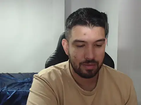 Snapshot of Axel11113 chatting on 09-22-25, 07:10 Axel11113 online show from 09-22-25, 07:10