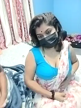 Snapshot of Naughty-Chaaya chatting on 11-23-25, 06:19 Naughty-Chaaya online show from 11-23-25, 06:19