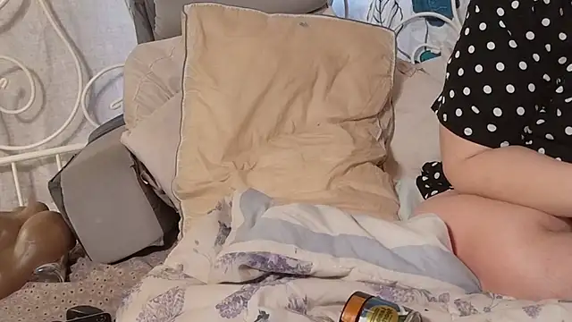 g0lden are0las89 online show from 02-04-26, 10:04