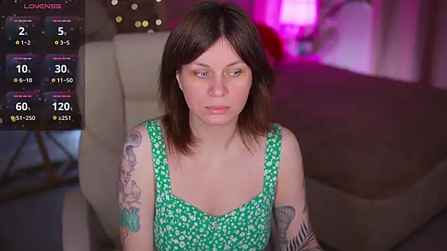 Snapshot of TinaMelt chatting on 02-27-26, 07:36 TinaMelt online show from 02-27-26, 07:36