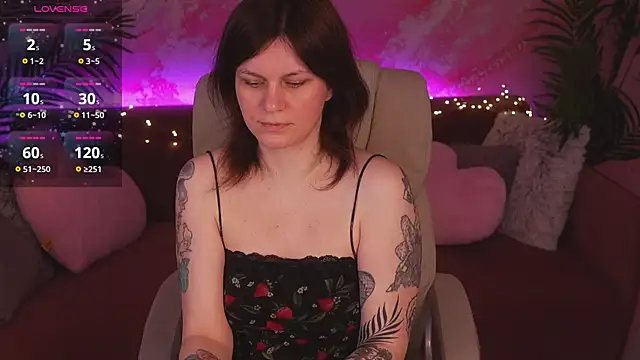 TinaMelt online show from 04-12-26, 06:46