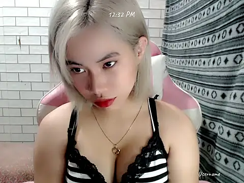 Rainea149 online show from 10-06-25, 04:32