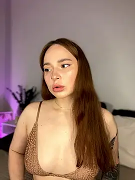 Snapshot of AlexaSpark_ chatting on 01-09-26, 05:04 AlexaSpark online show from 01-09-26, 05:04