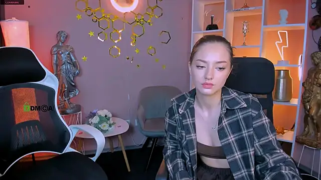 eva smiith  online show from 07-15-26, 05:34
