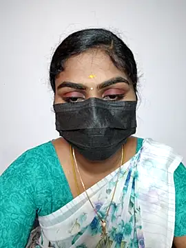 Snapshot of Tamil_Princess12 chatting on 09-30-25, 07:41 Tamil Princess12 online show from 09-30-25, 07:41