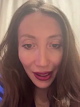 HellaryTourent online show from 01-13-26, 04:01