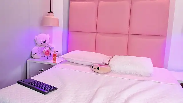 JulianaValencia online show from 03-28-26, 01:38