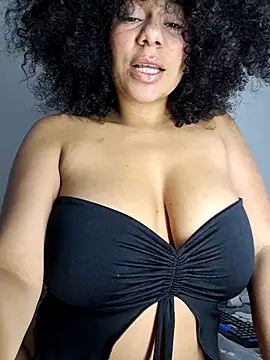 Snapshot of Yerystar chatting on 09-21-25, 07:32 Yerystar online show from 09-21-25, 07:32