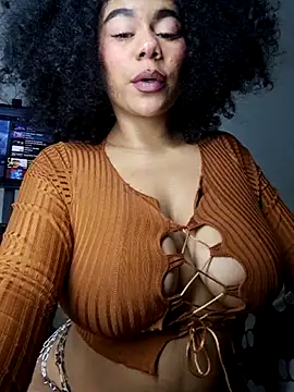 Snapshot of Yerystar chatting on 10-23-25, 03:17 Yerystar online show from 10-23-25, 03:17