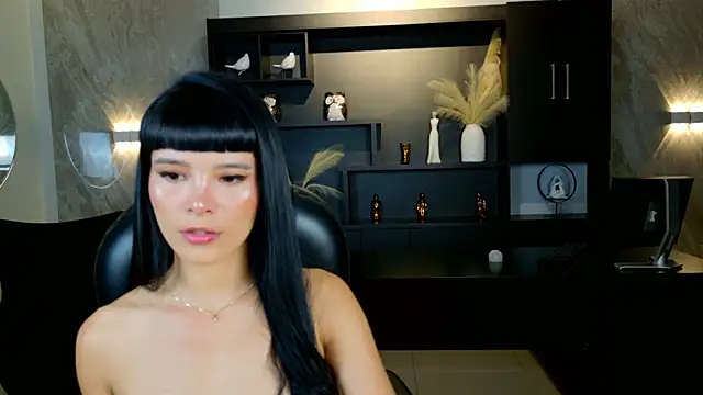 AgathaKondo  online show from 04-02-26, 08:39