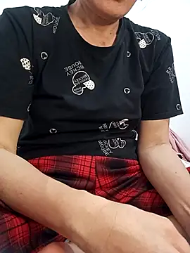 Snapshot of Vina_venus chatting on 11-16-25, 03:23 Vina venus online show from 11-16-25, 03:23