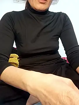 Snapshot of Vina_venus chatting on 01-15-26, 01:43 Vina venus online show from 01-15-26, 01:43