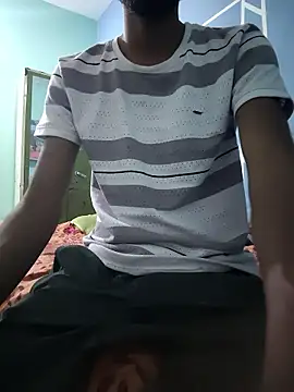 RAYI Queen 4 online show from 04-13-26, 01:22