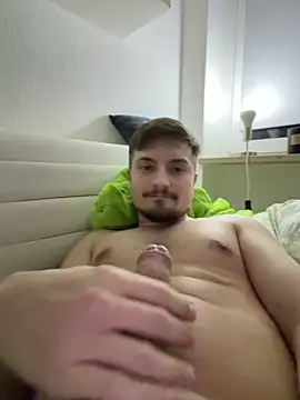 Mike69i online show from 12-19-25, 03:52