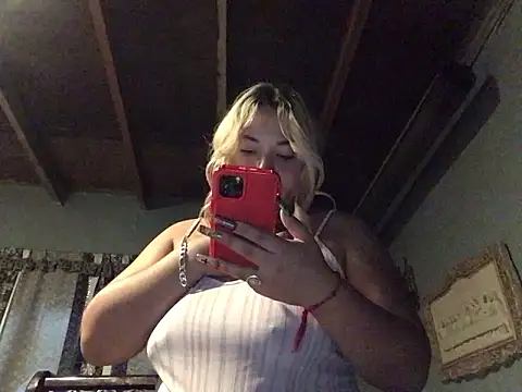 mooniebarbie1 online show from 10-17-25, 11:46