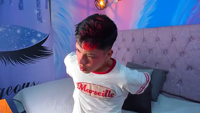 MaxiWildd online show from 11-14-25, 02:05