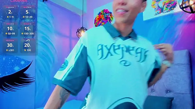 Snapshot of MaxiWildd chatting on 03-30-26, 06:42 MaxiWildd online show from 03-30-26, 06:42