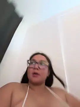 Kyleighc online show from 05-15-26, 11:01