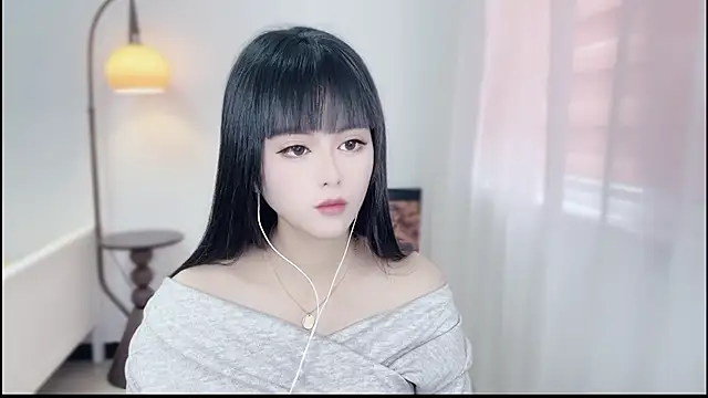 Musae7 online show from 11-17-25, 04:07