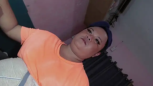 fallen angel08 online show from 12-15-25, 04:39