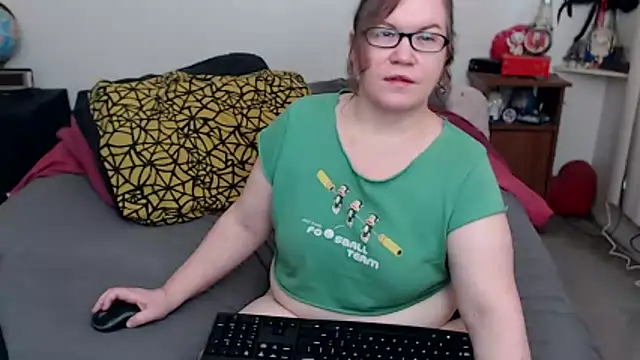 AnniDiMoni online show from 12-14-25, 08:24