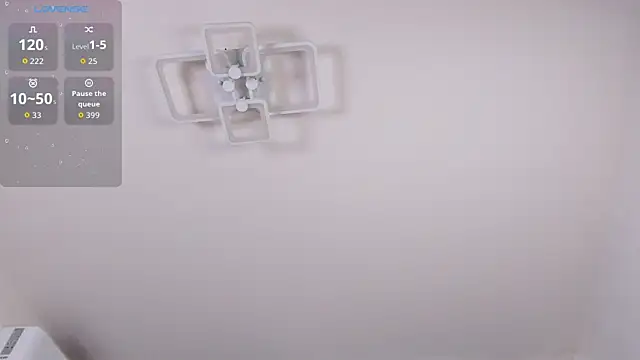 OdelynaFrake online show from 12-19-25, 11:17