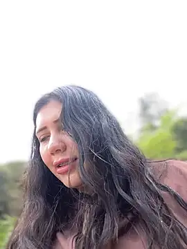 Snapshot of snow_doll chatting on 05-14-26, 04:58 snow doll online show from 05-14-26, 04:58