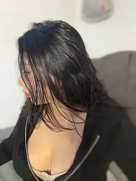 Snapshot of snow_doll chatting on 06-15-26, 10:01 snow doll online show from 06-15-26, 10:01