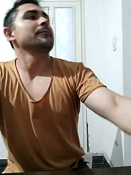 Bradd 32 online show from 10-05-25, 03:49