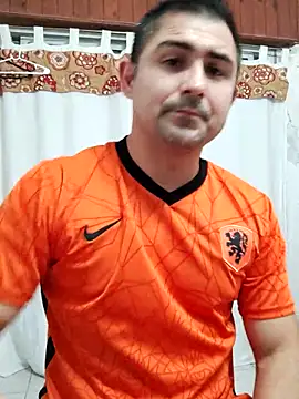 Bradd 32 online show from 02-16-26, 04:08