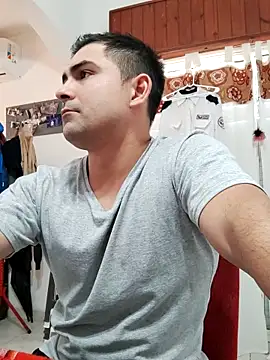 Bradd 32 online show from 04-13-26, 11:27