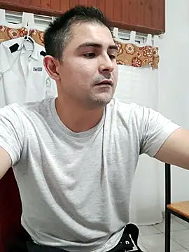 Bradd 32 online show from 04-14-26, 11:27