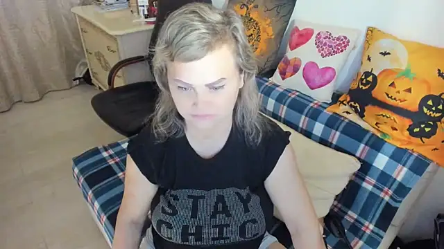 MildMature online show from 12-18-25, 07:20