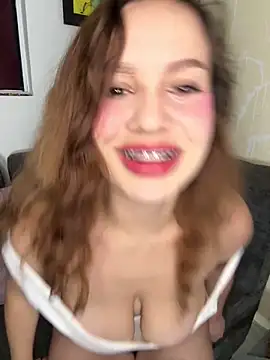 Snapshot of Jesydoll_1 chatting on 10-29-25, 09:27 Jesydoll 1 online show from 10-29-25, 09:27