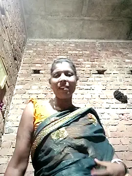 Snapshot of Savita992 chatting on 09-11-25, 06:08 Savita992 online show from 09-11-25, 06:08