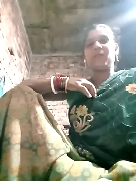 Snapshot of Savita992 chatting on 09-16-25, 04:41 Savita992 online show from 09-16-25, 04:41