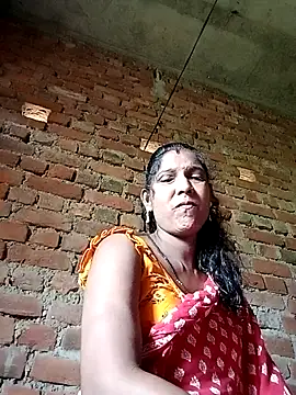Snapshot of Savita992 chatting on 09-17-25, 06:15 Savita992 online show from 09-17-25, 06:15